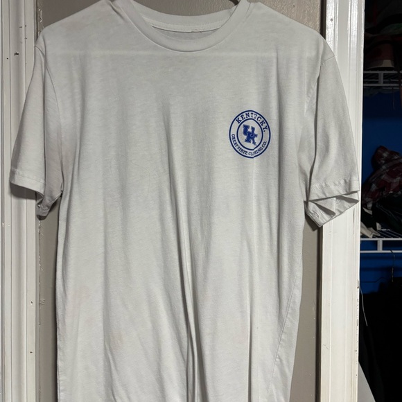 t-shirt - Picture 2 of 2